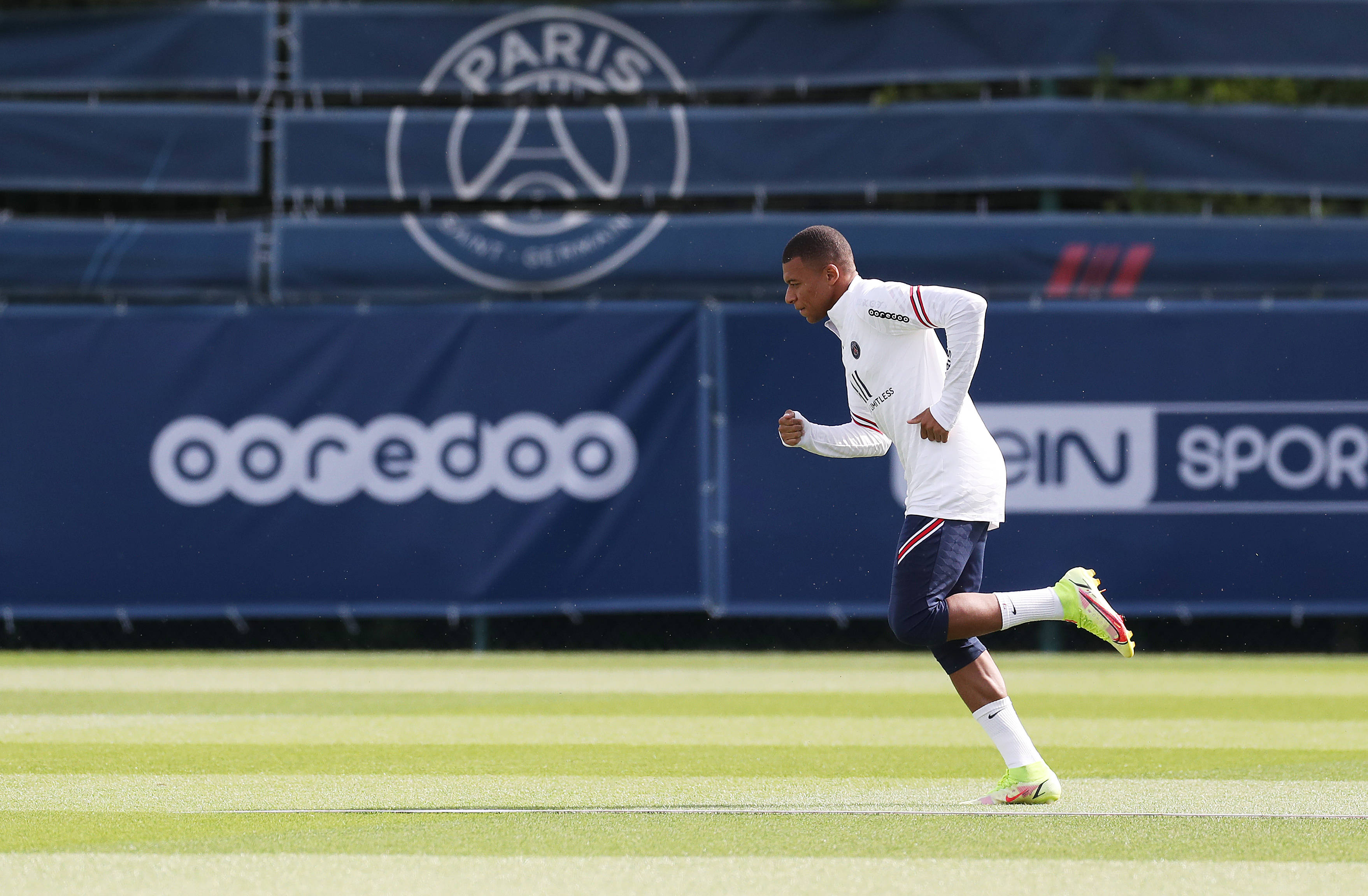 恩佐自曝：转会切尔西最后一天才敲定；23岁当爹改变人生