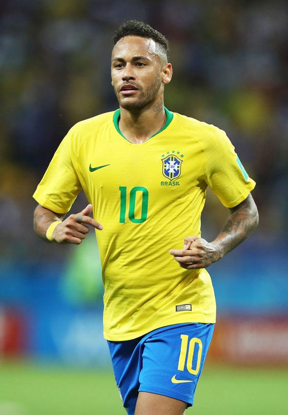 埃斯特旺：安帅在很多方面都帮了我，比赛后还给了我一个拥抱