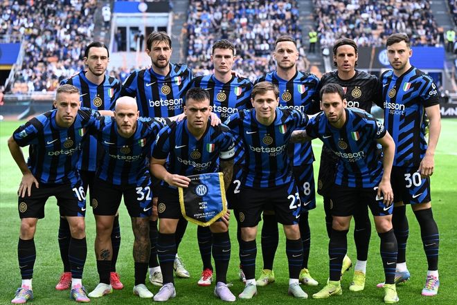 杜兰特三节28+8刷爆纪录：里程碑之夜击溃太阳 激情握拳怒吼庆祝