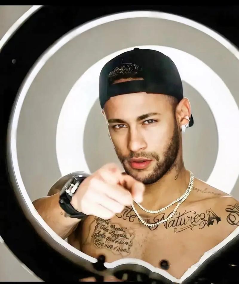 曝皇马已解雇阿隆索！踢曼城后正式官宣 42岁青训传奇任临时教练